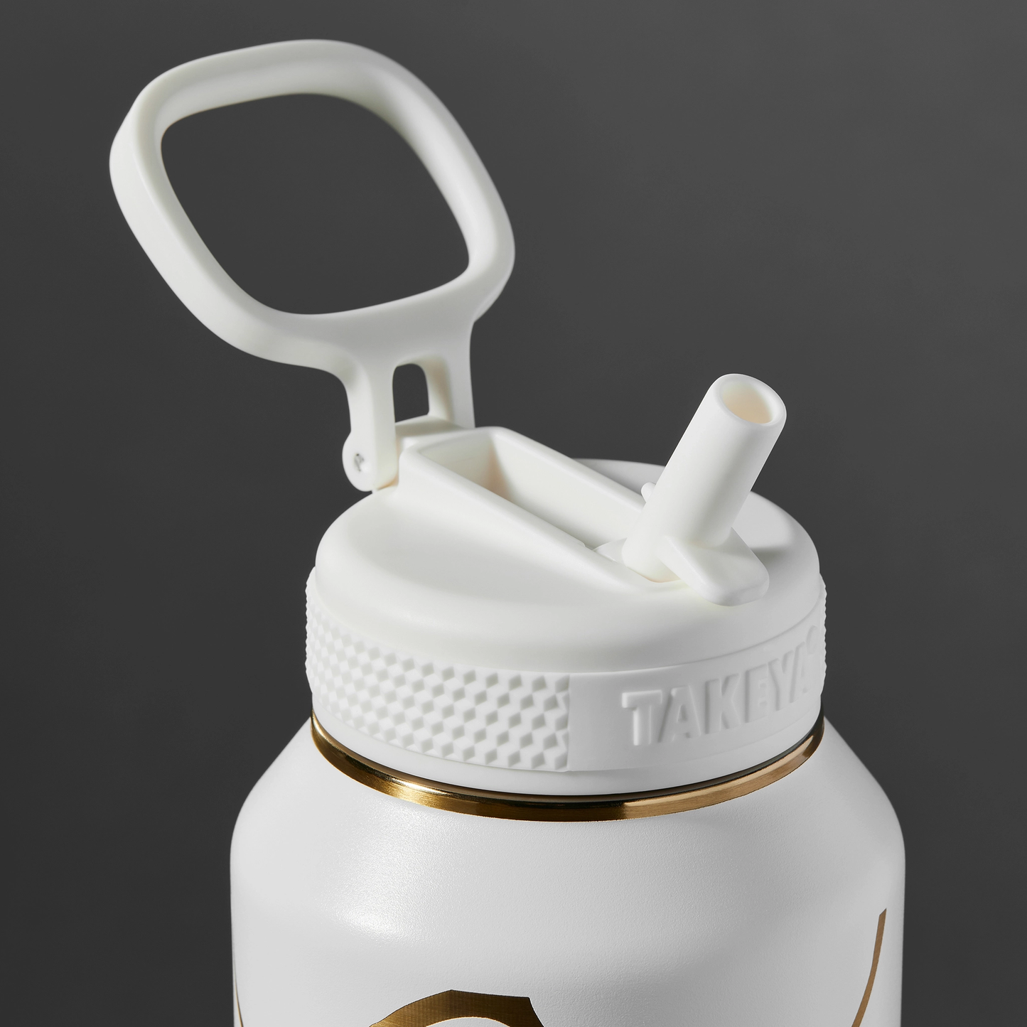 kintsugi-water-bottle-with-straw-lid-u7 51389-TK_HO25_Kintsugi_Takeya9271.png